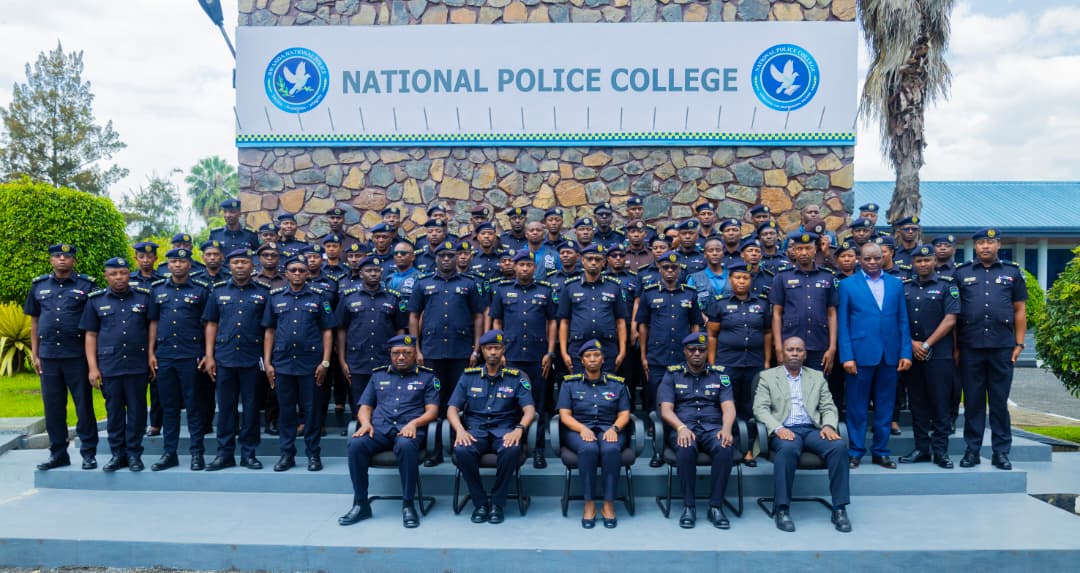 47 Law enforcement officers complete Junior Command and Staff Course 47 Law enforcement officers complete Junior Command and Staff Course